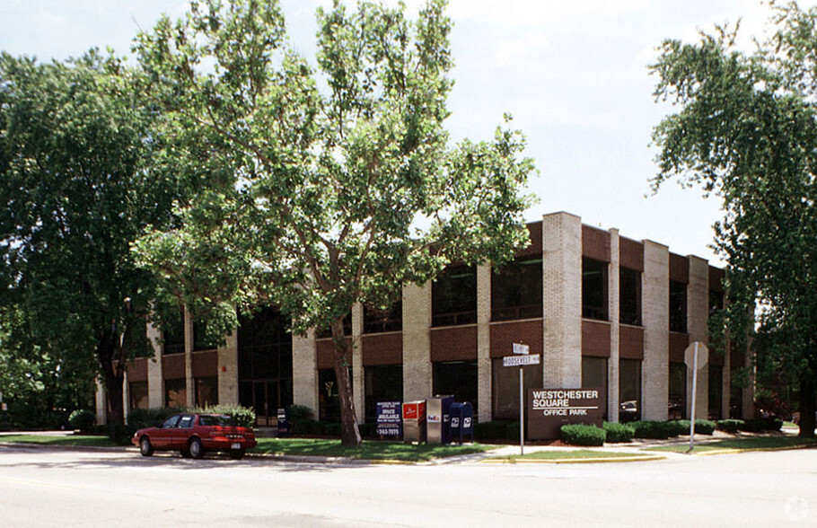 9999 W Roosevelt Rd, Westchester, IL for lease - Primary Photo - Image 1 of 2