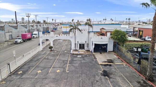 Plus de détails pour 1500 W Pacific Coast Hwy, Long Beach, CA - Spécialité à vendre