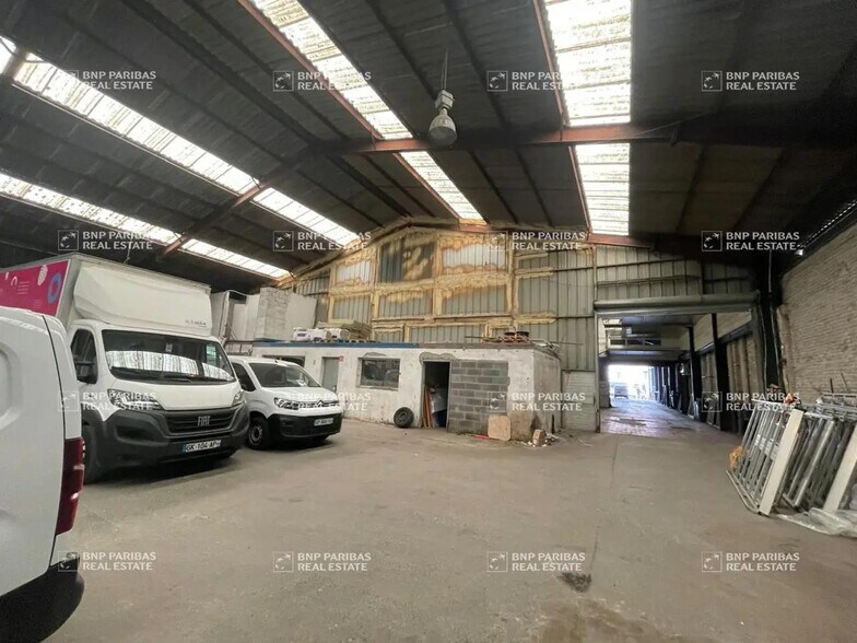 Flex in Lille for lease - Building Photo - Image 2 of 13