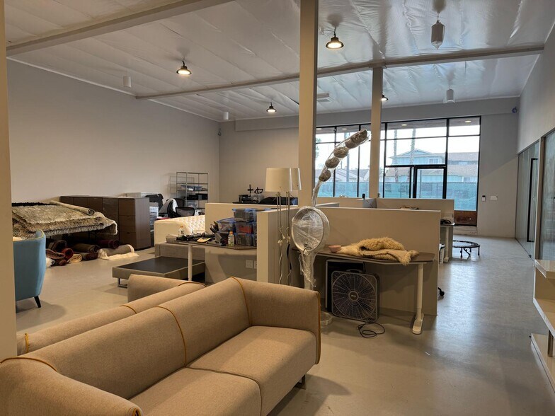 2625 E Carson St, Carson, CA à vendre - Photo du bâtiment - Image 3 de 23