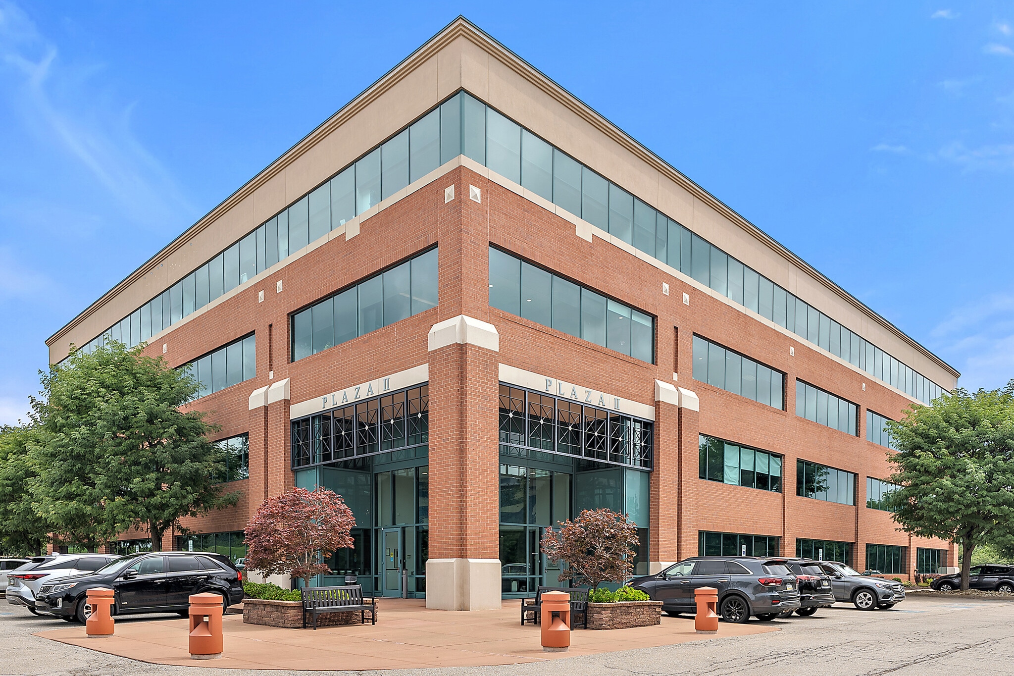 380 Southpointe Blvd, Canonsburg, PA for lease Primary Photo- Image 1 of 28