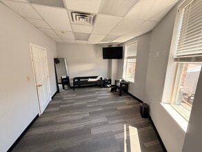 2-8 W South Orange Ave, South Orange, NJ for lease Interior Photo- Image 2 of 2