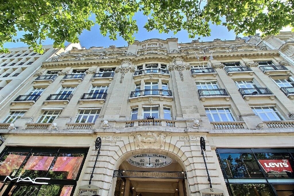 76-78 Avenue Des Champs Elysées, Paris for lease Building Photo- Image 1 of 10