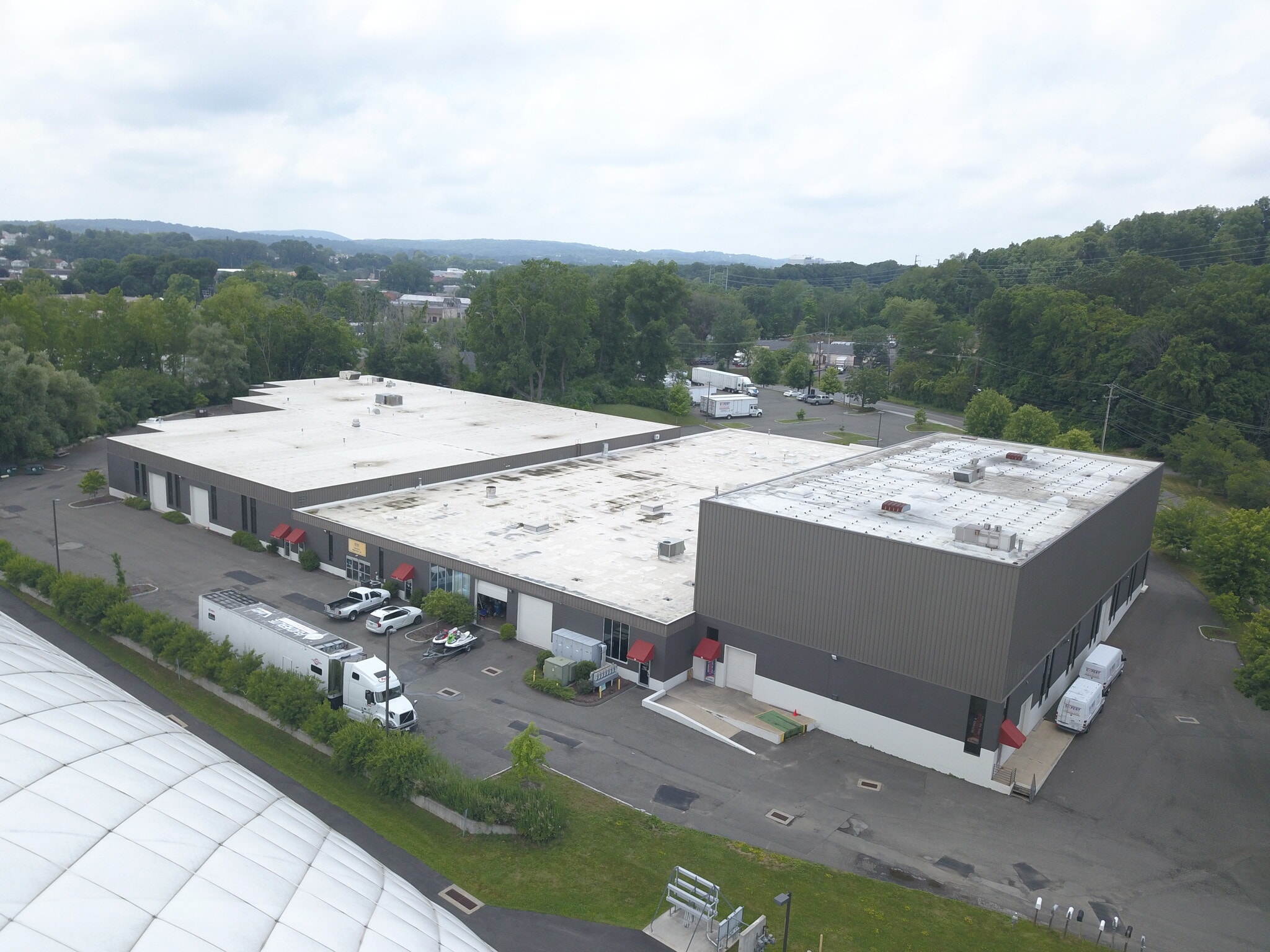 60 Shelter Rock Rd, Danbury, CT for lease Primary Photo- Image 1 of 26