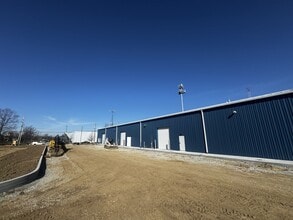 8343 Masters Rd, Indianapolis, IN à louer Photo intérieure- Image 2 de 4