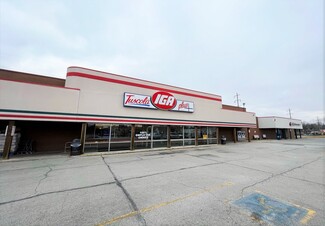 Plus de détails pour 605 E Southline Rd, Tuscola, IL - Vente au détail à louer