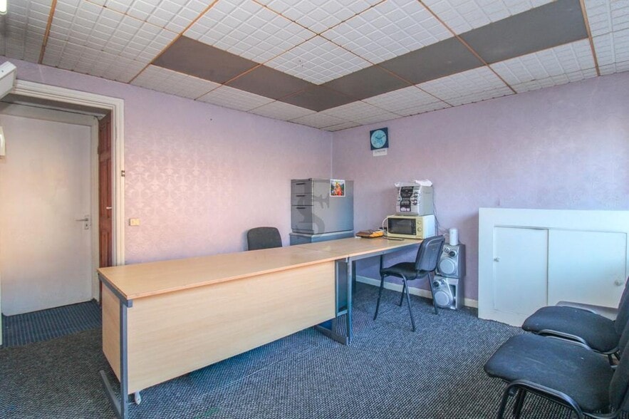 33 Moat Rd, Leicester for sale - Building Photo - Image 2 of 12