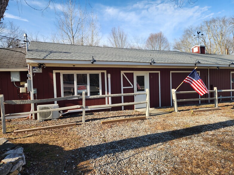 1151 Route 22, Pawling, NY à louer - Photo du bâtiment - Image 3 de 5