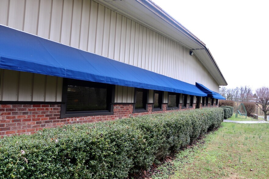 3045 Union Rd, White House, TN à louer - Photo du bâtiment - Image 2 de 3