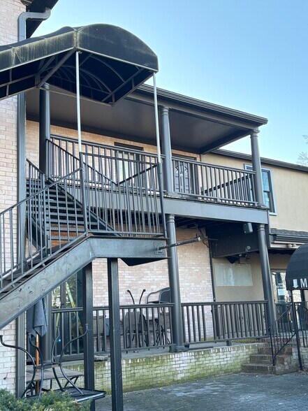 1143 Columbia Ave, Franklin, TN à louer - Photo du bâtiment - Image 2 de 7