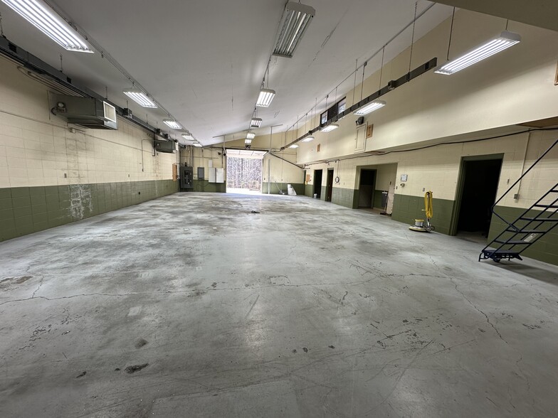 115 Eastman Ave, Gadsden, AL for lease - Building Photo - Image 3 of 6