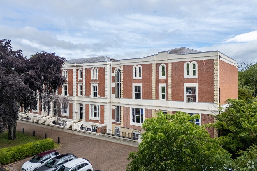 62-70 Tettenhall Rd, Wolverhampton for lease - Primary Photo - Image 1 of 2