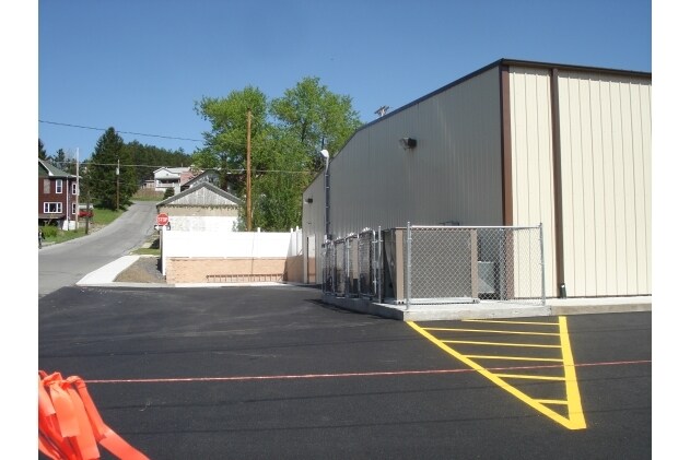 616 Main St, Gallitzin, PA à vendre - Photo du bâtiment - Image 2 de 19