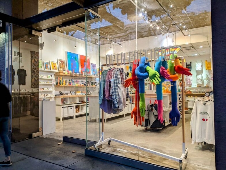 786-798 Valencia St, San Francisco, CA for lease - Interior Photo - Image 3 of 5