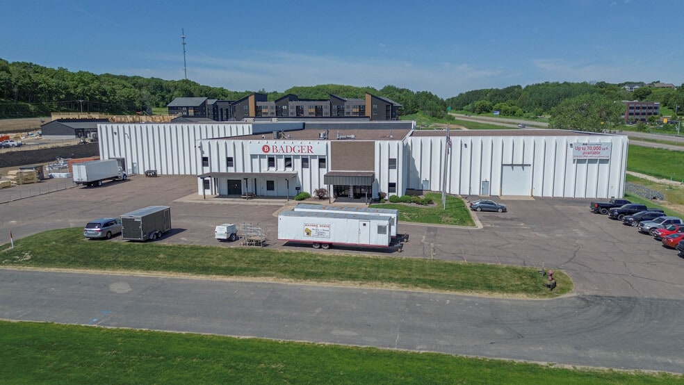 4740 Bourbon St, Eau Claire, WI for lease - Building Photo - Image 2 of 10