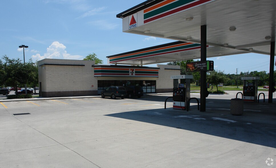 12852 State Road 52, Hudson, FL à vendre - Photo du bâtiment - Image 2 de 3