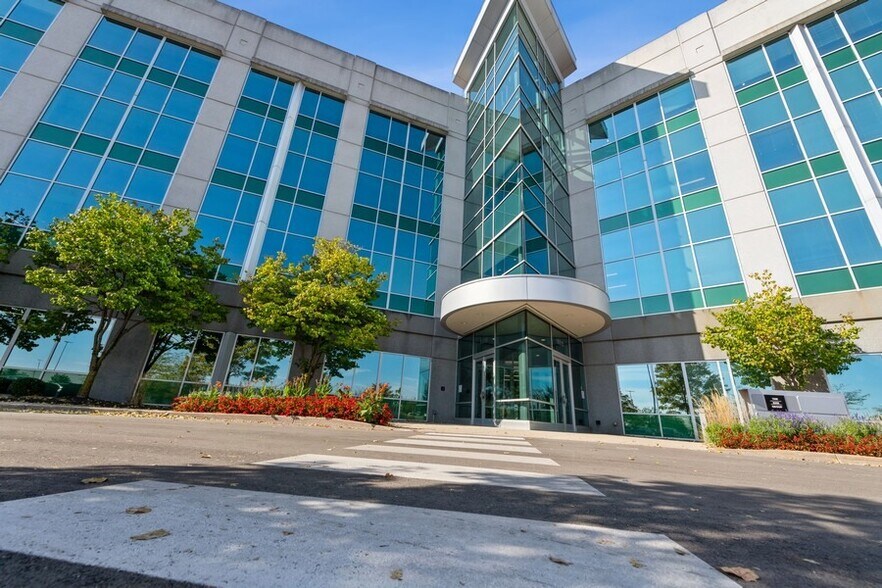 6510 Telecom Dr, Indianapolis, IN à louer - Photo du bâtiment - Image 3 de 12