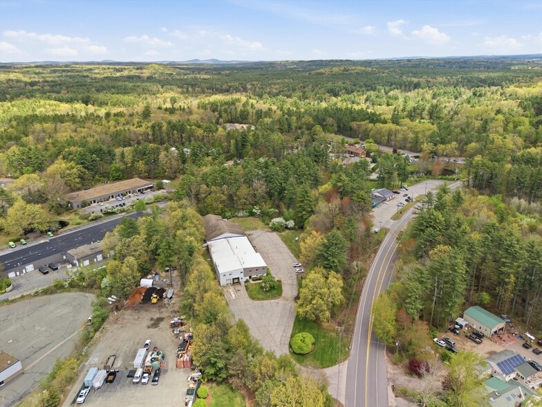 95 Runnells Bridge Rd, Hollis, NH for sale - Building Photo - Image 2 of 27