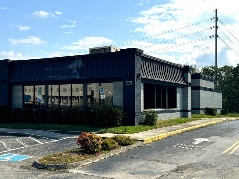 2904 Knoxville Center Dr, Knoxville, TN à vendre - Photo principale - Image 1 de 19