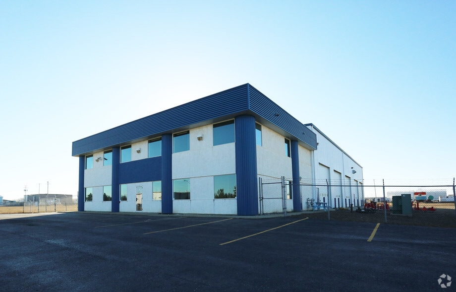 95 Poplar St, Red Deer County, AB for sale - Primary Photo - Image 3 of 6