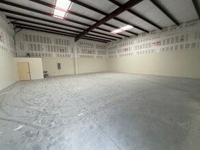 9224 130th Ave, Largo, FL for lease Interior Photo- Image 2 of 8
