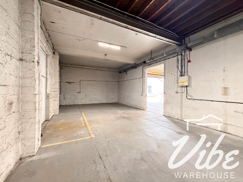 8-10 Newnham Rd, Plymouth for lease - Building Photo - Image 2 of 18