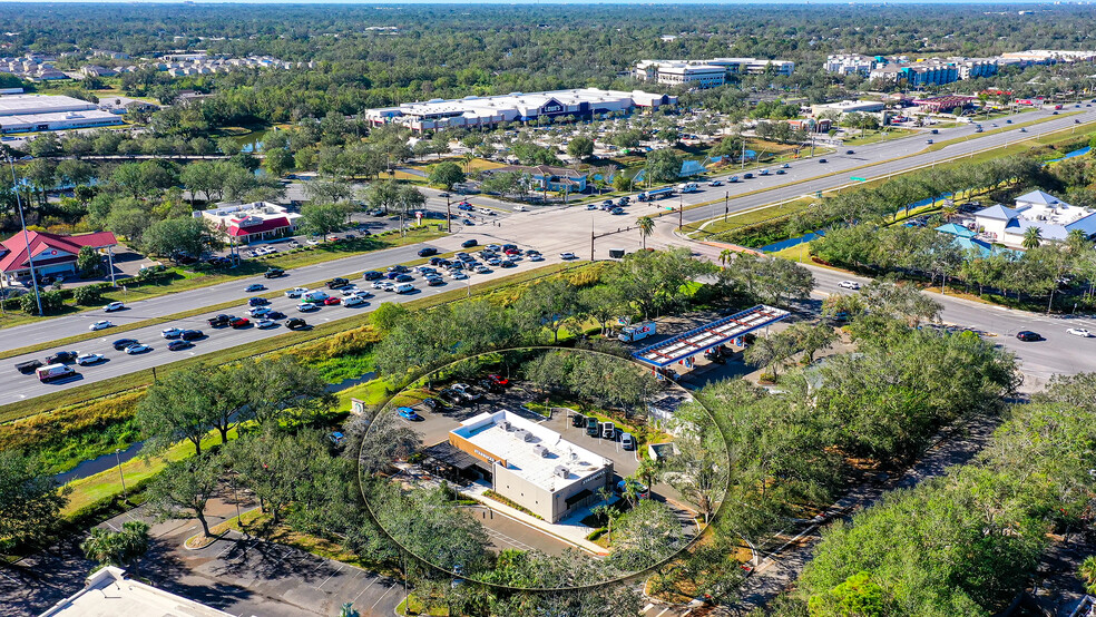 5901 Fruitville Rd, Sarasota, FL for sale - Building Photo - Image 2 of 2