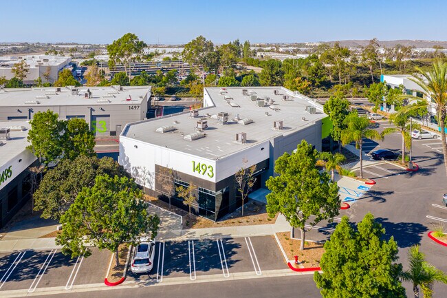 Plus de détails pour 1491 Poinsettia Ave, Vista, CA - Local d'activités, Industriel à louer