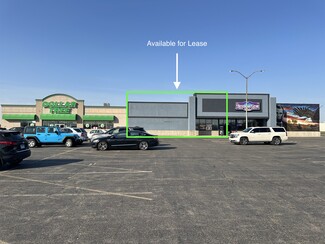 Plus de détails pour 1302 Woodlawn Rd, Lincoln, IL - Vente au détail à louer