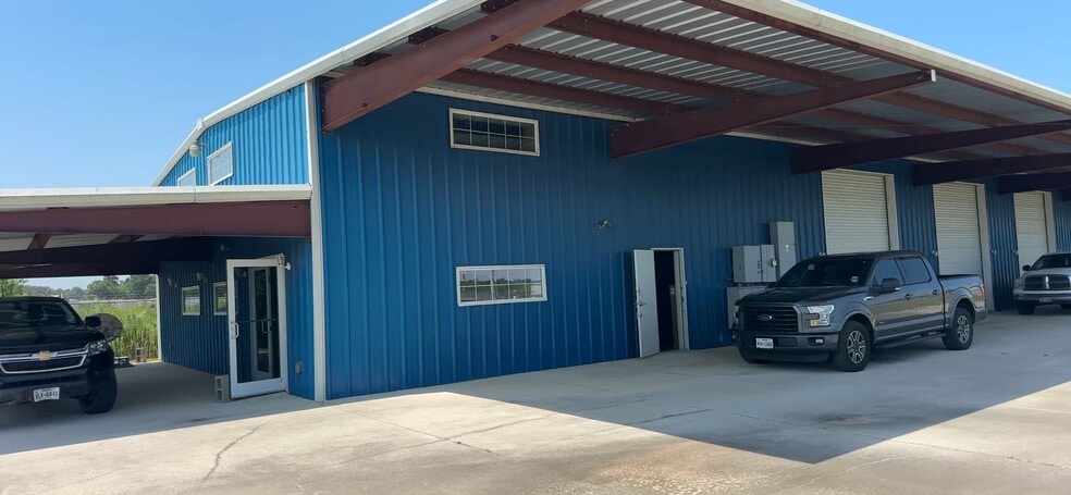 12630 US-59, Splendora, TX for lease - Commercial Listing Video - Image 2 of 18