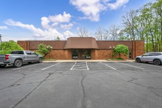 12930 Chippewa Rd, Brecksville, OH for lease Interior Photo- Image 2 of 24