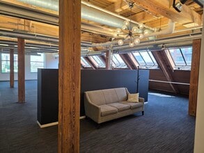 1021 W Adams St, Chicago, IL for lease Interior Photo- Image 2 of 5