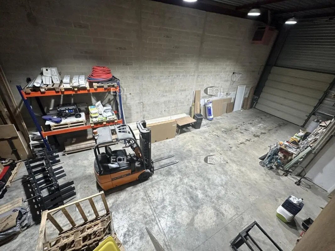 Flex in Gretz-Armainvilliers for lease Building Photo- Image 1 of 8