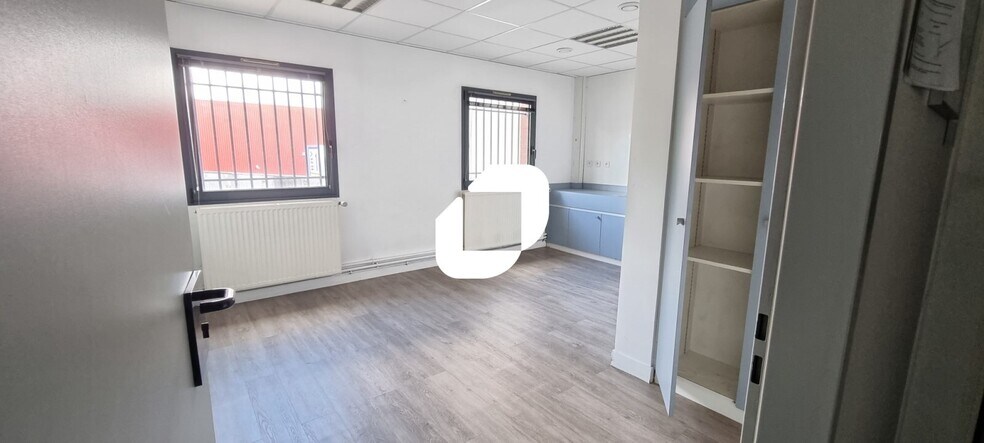 Bureau dans Torcy à louer - Photo intérieure - Image 1 de 11