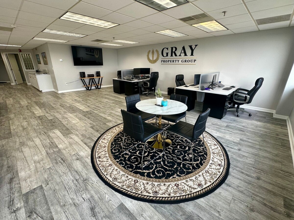 1650 Elm St, Manchester, NH 03101 - Unité 401 -  - Photo intérieure - Image 1 of 34