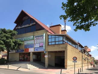 More details for Calle Santillana del Mar, 14, Boadilla del Monte - Retail for Sale