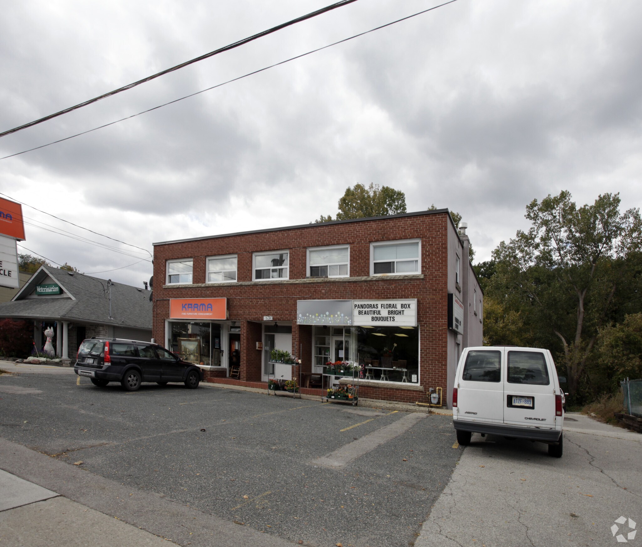 1647-1651 Lakeshore Rd W, Mississauga, ON à vendre Photo principale- Image 1 de 1