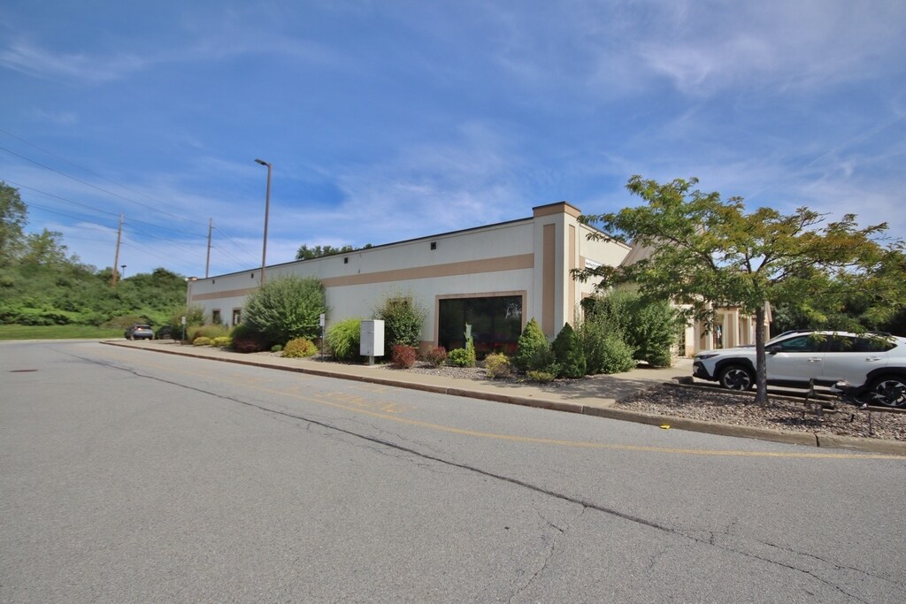 495 Schutt Rd, Middletown, NY for lease Interior Photo- Image 1 of 13