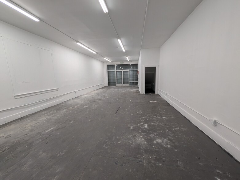 1611-1615 E Cesar E Chavez Ave, Los Angeles, CA for lease - Building Photo - Image 2 of 6
