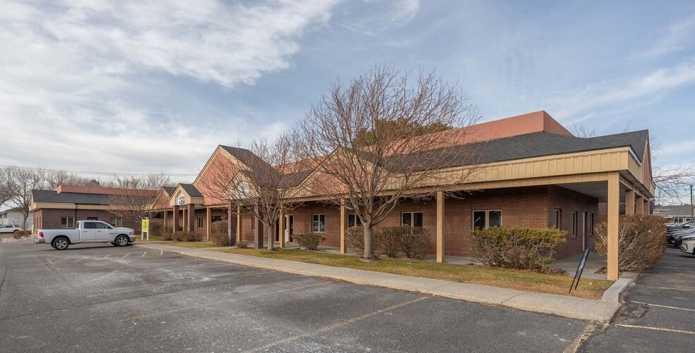 1825 Hoopes Ave, Idaho Falls, ID for lease - Primary Photo - Image 1 of 3