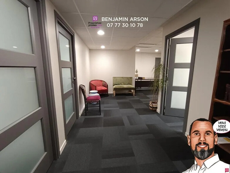 Office in Aix-les-Bains for sale - Building Photo - Image 1 of 6