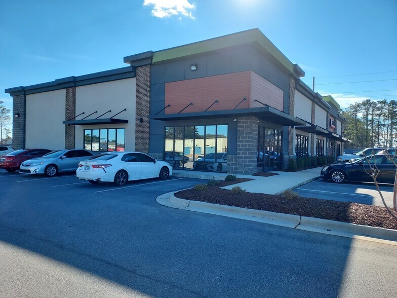 220 Gridley Ln, Raeford, NC à louer - Photo principale - Image 1 de 5