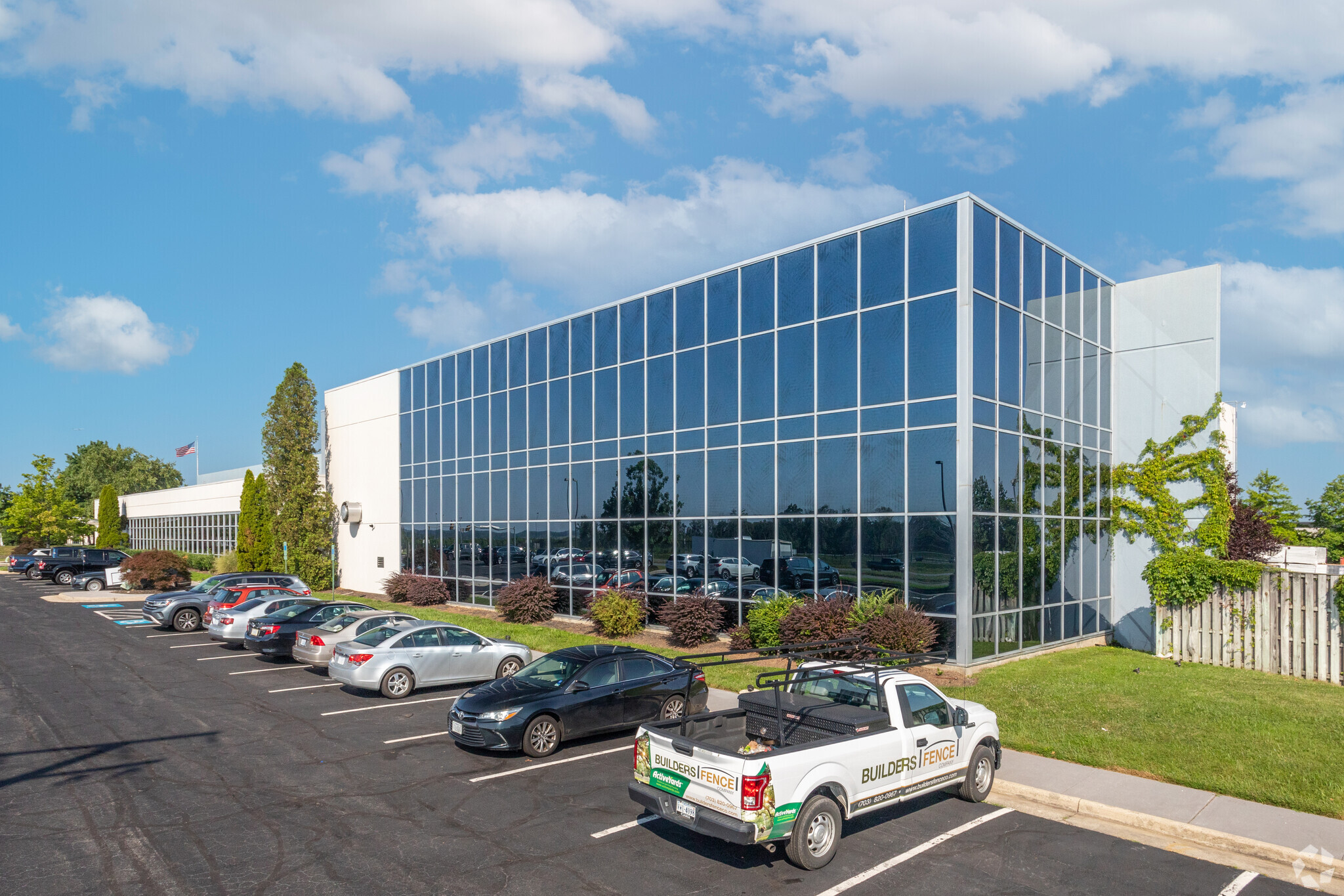 44330 Mercure Cir, Dulles, VA for lease Building Photo- Image 1 of 10