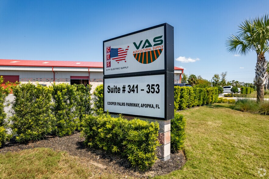 341 Cooper Palms, Apopka, FL à louer - Photo du bâtiment - Image 3 de 7