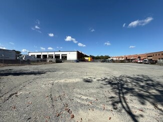 Plus de détails pour 8395 Euclid Ave, Manassas Park, VA - Industriel à louer