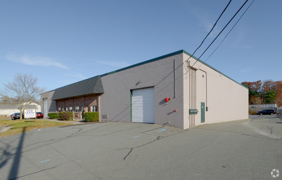 30 Woodrock Rd, Weymouth, MA for lease - Building Photo - Image 3 of 4
