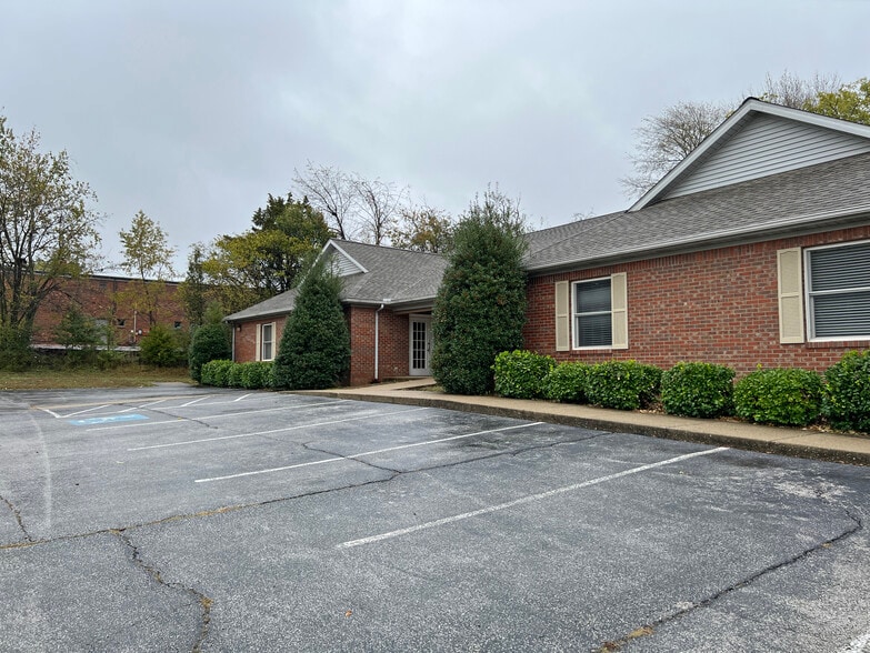 1117 Brookhaven Rd, Franklin, KY for sale - Building Photo - Image 2 of 42