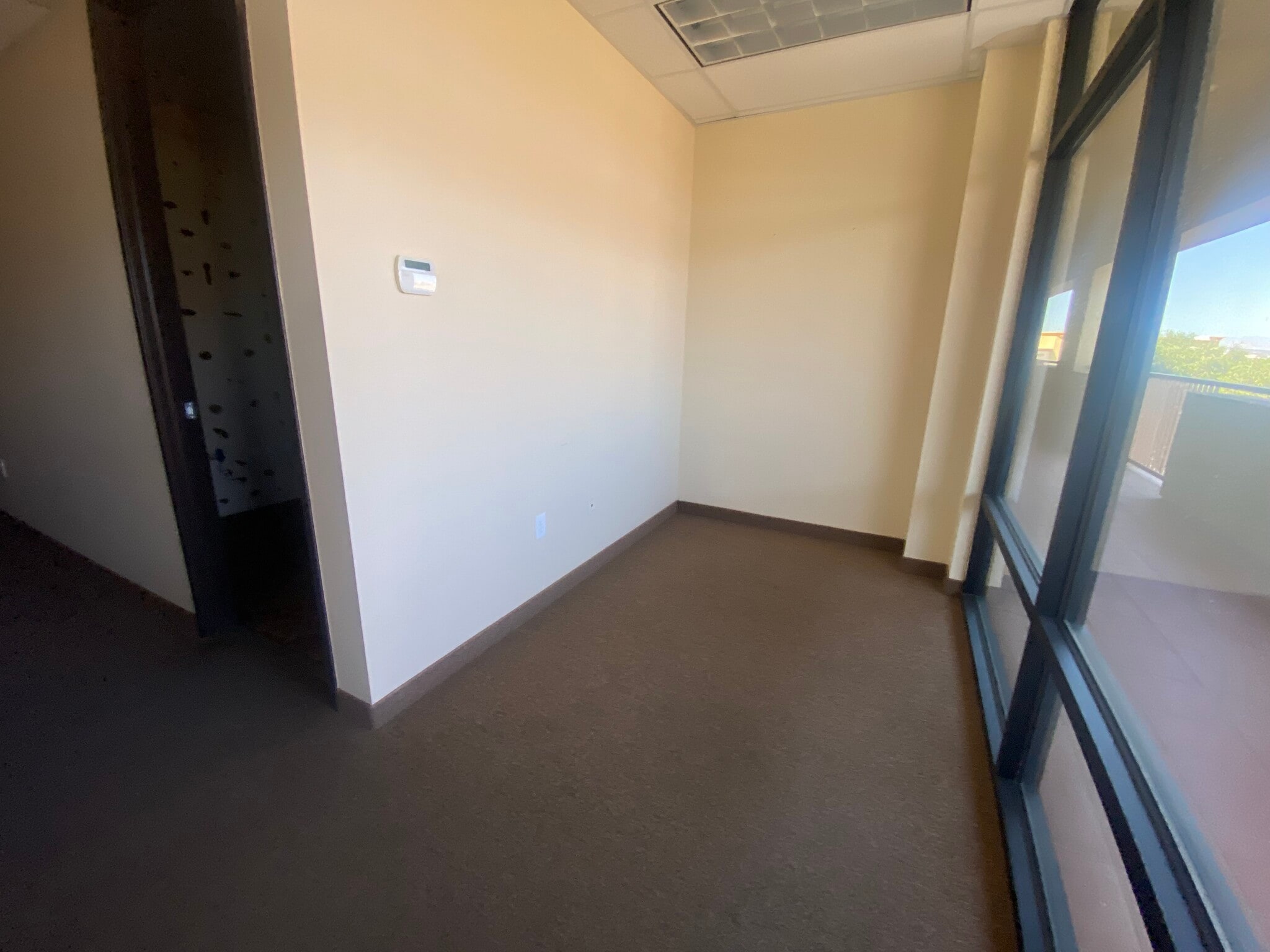 1434 E Lake Mead Pky, Henderson, NV for lease Interior Photo- Image 1 of 10