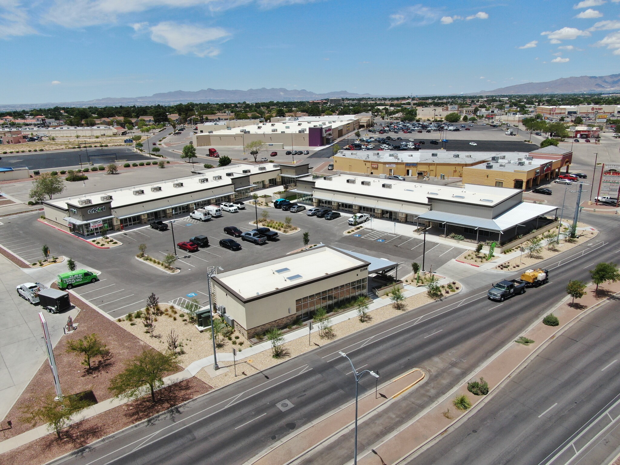 11380 Montwood Dr, El Paso, TX à vendre Photo du bâtiment- Image 1 de 1