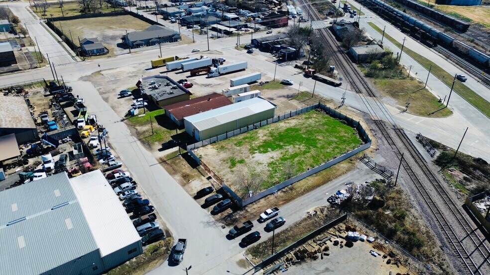 2323 Daugherty St, Houston, TX à louer - Photo du bâtiment - Image 2 de 8